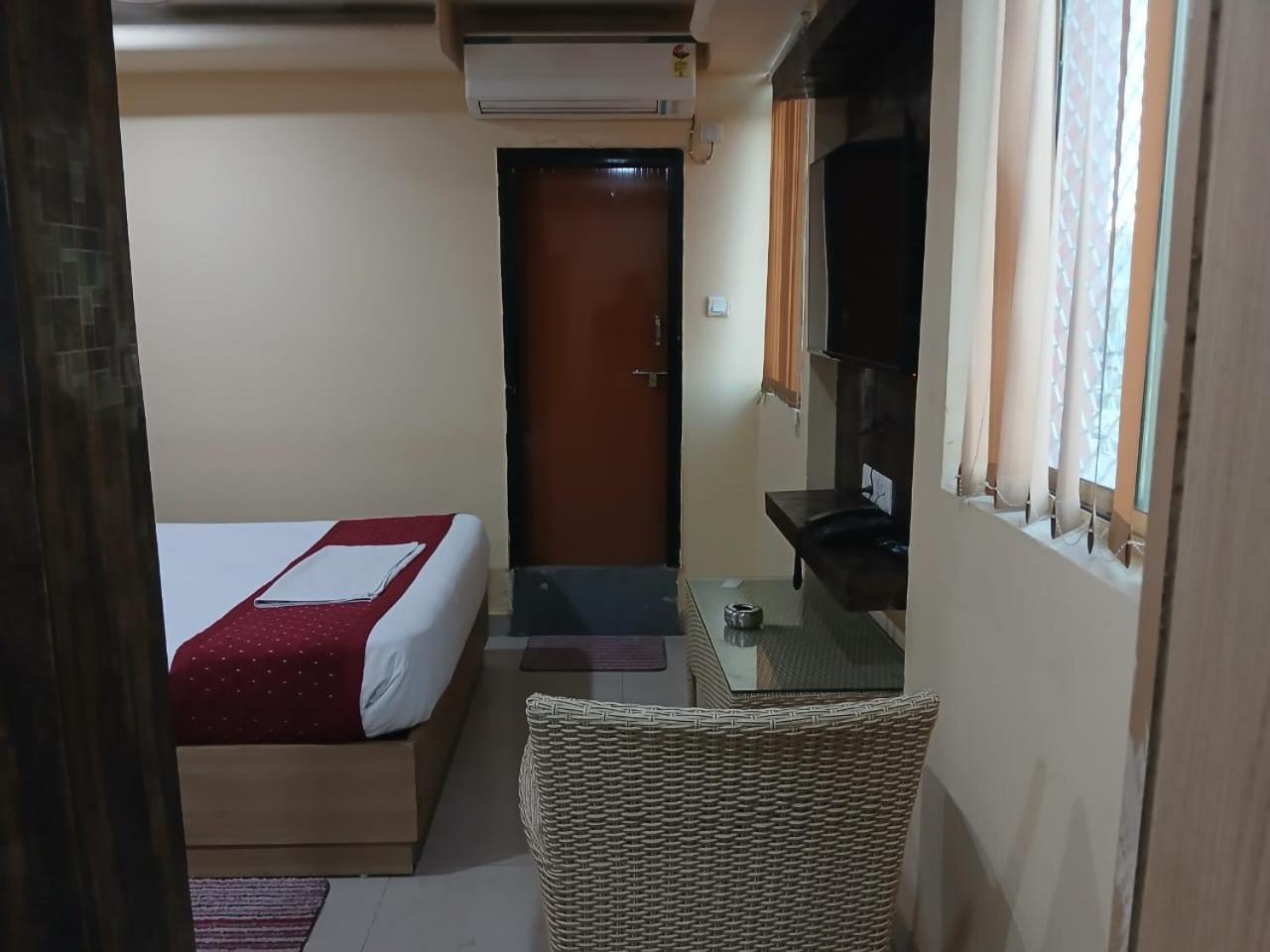 Blossoms Room Hotel Alekhya Residency- Luxury Lollection Hyderabad Exterior photo