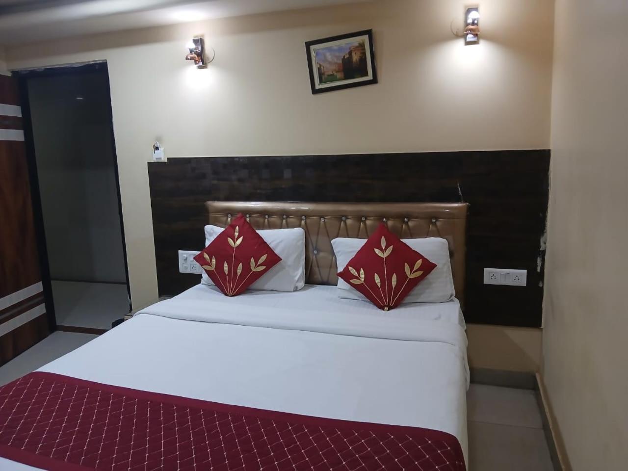Blossoms Room Hotel Alekhya Residency- Luxury Lollection Hyderabad Exterior photo